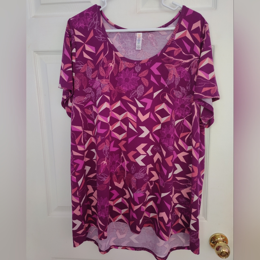 LuLaRoe Classic T